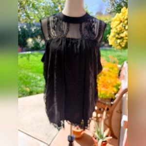 Eve & Maddie sleeveless blouse